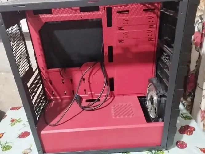 Gabinete Sharkoon SKILLER SGC1 Window - Red