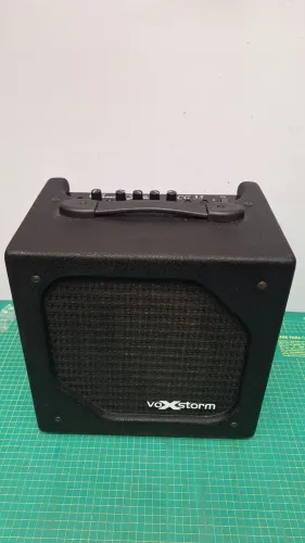 Cubo Amplificador De Guitarra Voxstorm Cg35