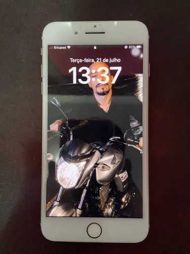 iPhone 8 Plus Dourado
