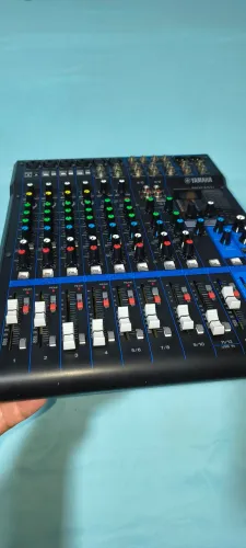 VENDO OU TROCO POR IPHONE, MESA SE SOM YAMAHA MG 12XU