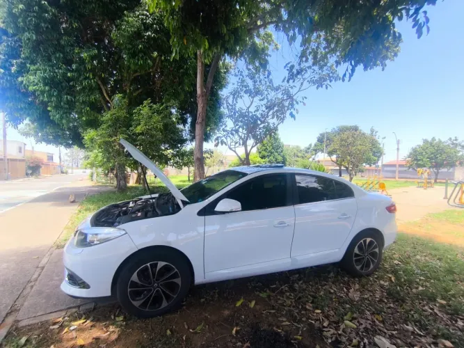 Renault Fluence Sedan Privilège 2.0 16V Flex AUT 2016