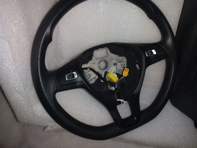 Volante de Direção do Polo Nivus Vírtus e TCross modelo 2024/25.