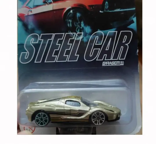 Miniatura em metal inspirado na Ferrari LaFerrari