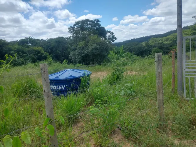 Vende ou troca por carro.