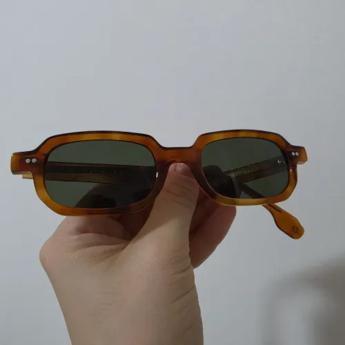 Oculos de sol vello zerezes