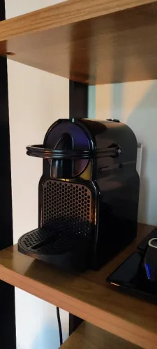 Vendo - Cafeteira Nespresso Inissia