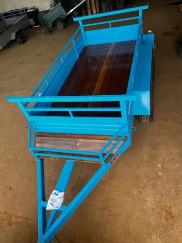 Carretinha 2.50 x 1.20 trucado disponível com estrutura reforçada - reboque