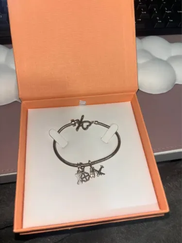 Pulseira life vivara + 3 berloques originais