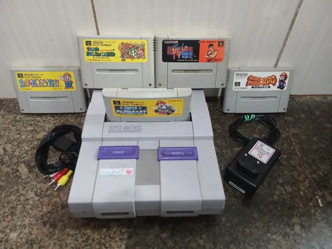 Super nintendo +5 jogos +2 controles