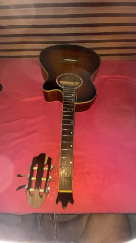 Violão Tagima nylon danificado
