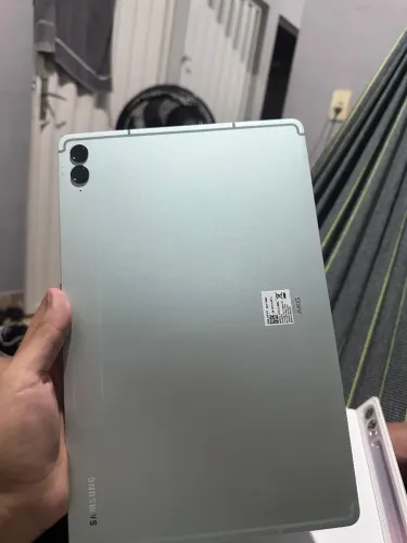 Tablet sansung s9 fe+