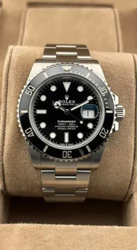 Rolex Submariner Date 126610 - 2025 Fullset