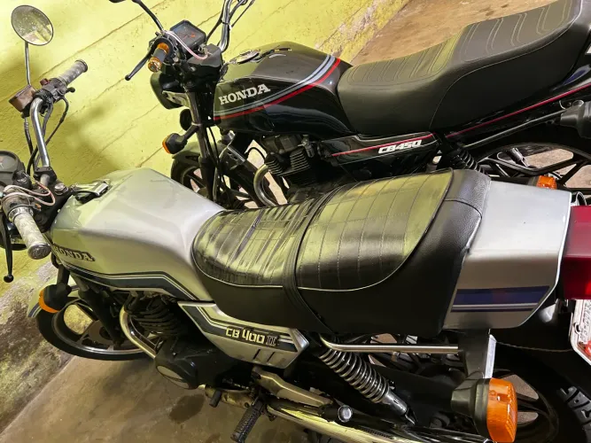 CB 400