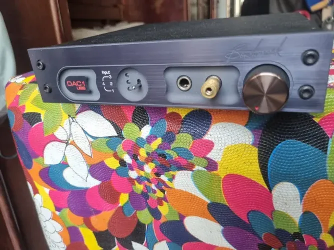 Dac1 USB Benchmark Amplicador de Headphone Audiofilo