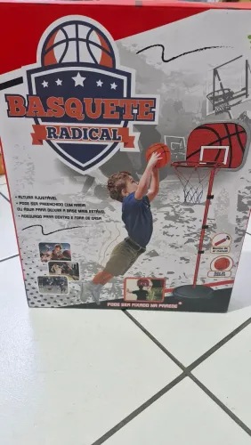 Kit de Basquete com Cesta
