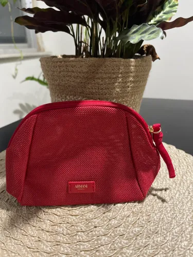 Necessaire