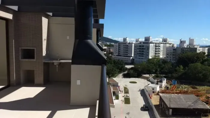 Imóvel para aluguel tem 172 metros quadrados com 3 quartos em Córrego Grande - Florianópol