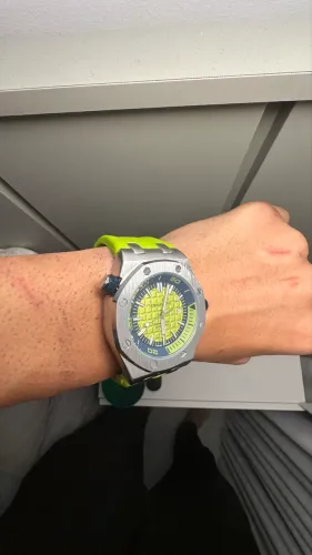 RELÓGIO ROYAL OAK OFFSHORE DIVER - LIME GREEN