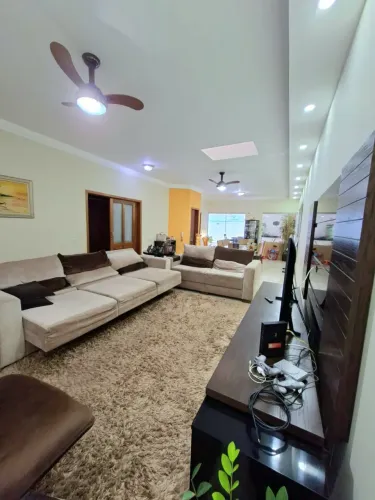 Casa a venda no condomínio Residencial Villaggio I em Bauru -SP.