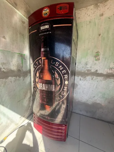 Freezer cervejeiro R$2.000. Aceito cartão e propostas. *98