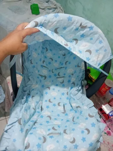 Vendo bebê conforto, usado falta o cinto não tem, i