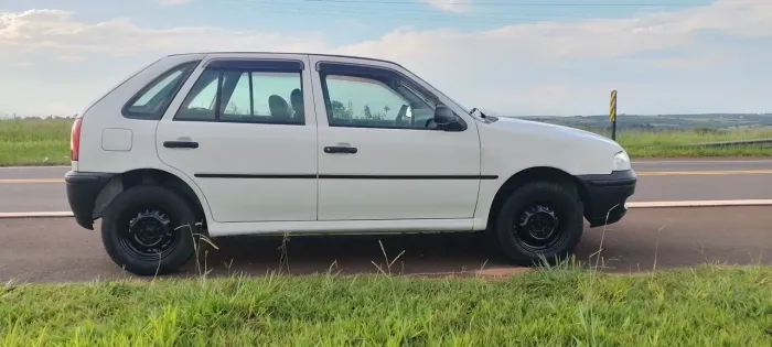Volkswagen Gol 1.8 MI Power Total Flex 8V 4P 2005