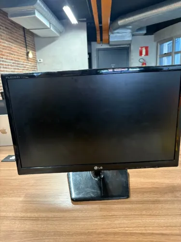 VENDO MONITOR LG 21"