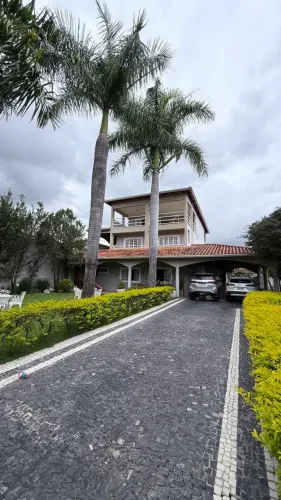 ALUGUE CASA ESCRITURADA E A 2 MINUTOS DE AGUAS CLARAS