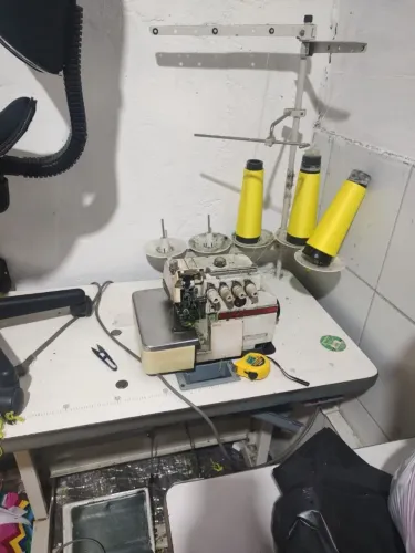 Máquina de costura