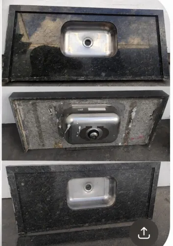 Pia de mármore com cuba inox.