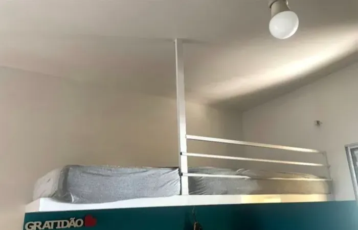 Cama Suspensa