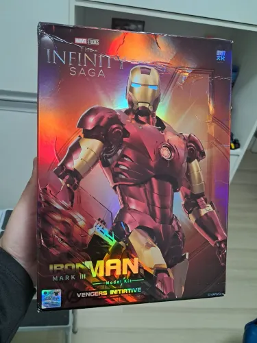 Model Kit Iron Man Mark III The Infinity Saga Marvel - Montável Lacrado