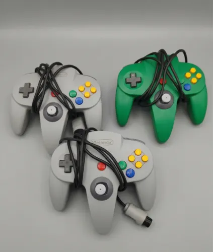 Controle nintendo 64 - Cinza 120,00 e o verde 130,00 