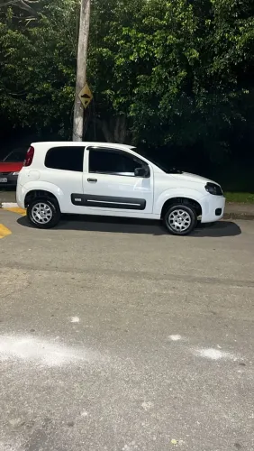 Fiat Uno Vivace 1.0 EVO Fire Flex 8V 3P 2014