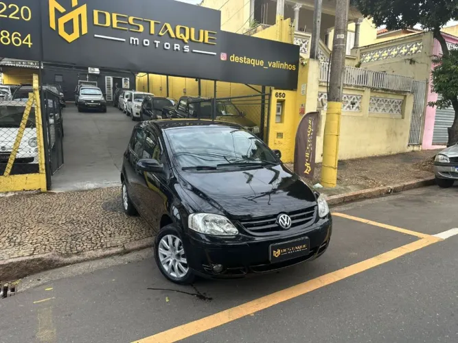 Volkswagen Fox 1.6 MI Total Flex 8V 5P 2004