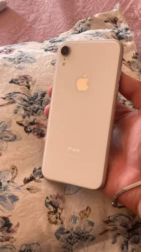 IPHONE XR 64GB
