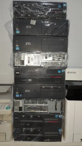 CPU CORE i5 SEMP TOSHIBA 4GB HD 500