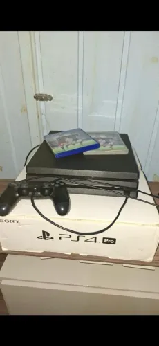 PS4 PRO 