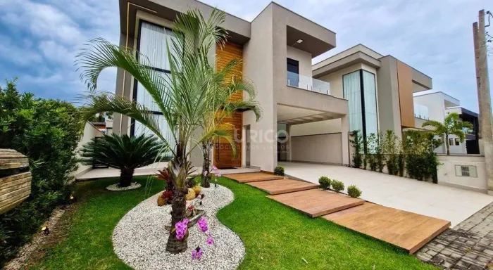 Casa de Alto Padrão à Venda  Condomínio Costa Nova Residence / Caraguatatuba