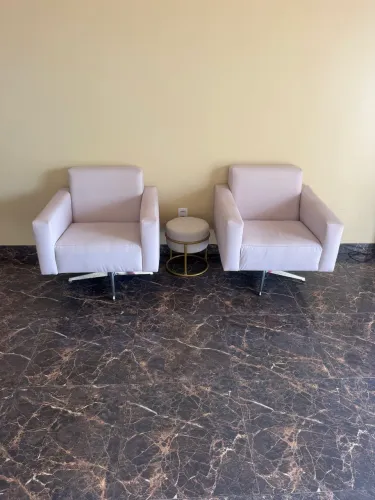 Poltronas giratórias em perfeito estado