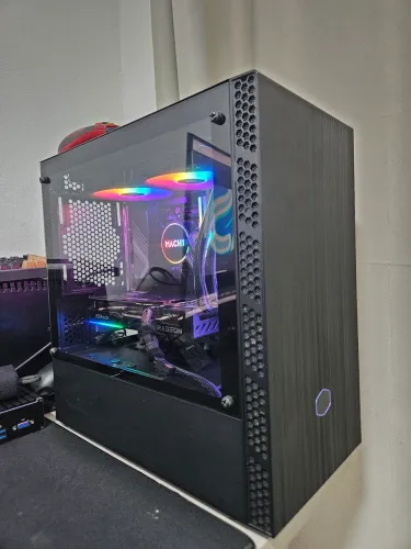 ? PC Gamer Ryzen 7700 + 9060xt 16gb + 32gb ddr5