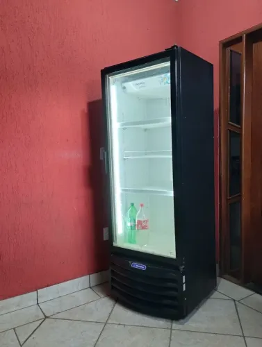 Freezer expositor funcionando blz