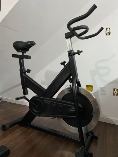 Bicicleta ergométrica TRG profissional