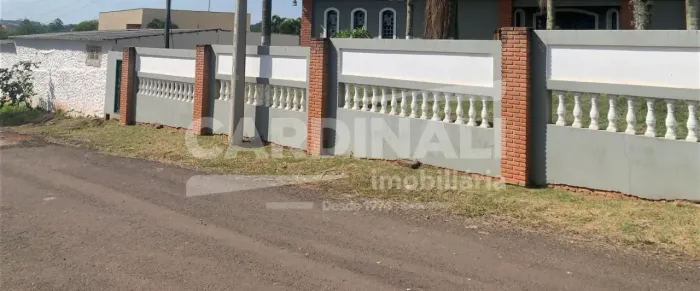 Barracão comercial com ótima localização.