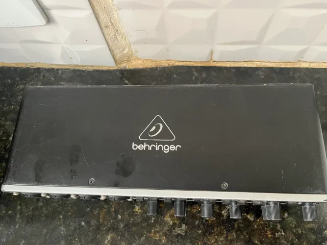Behringer umc404hd