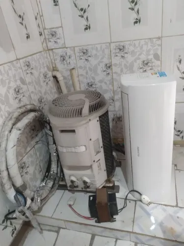Ar Condicionado ( Semi Novo )