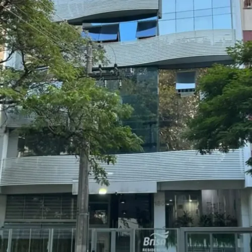 Imóvel para aluguel possui 27 metros quadrados com 1 quarto