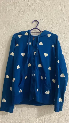 Blusão azul com coração