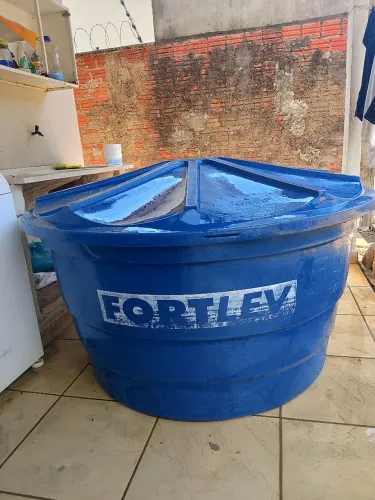 Caixa de Água de 1.000 litros