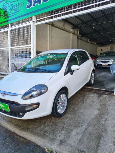 Fiat Punto Attractive Italia 1.4 F.flex 8V 5P 2013